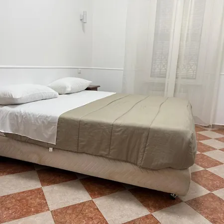 Granroma Guest house *